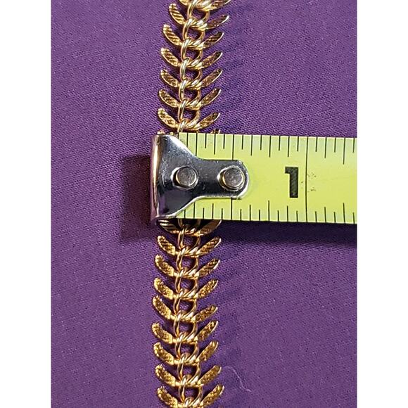 Unique Centipede Style Textured Shiny Yellow Gold Tone Chain Necklace Adjustable - Picture 5 of 6